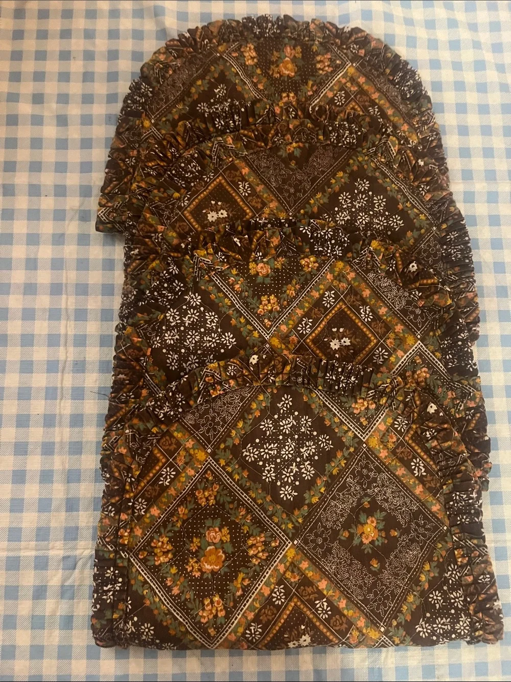 4 Brown Floral Quilted Oval placemats with Ruffle vintage